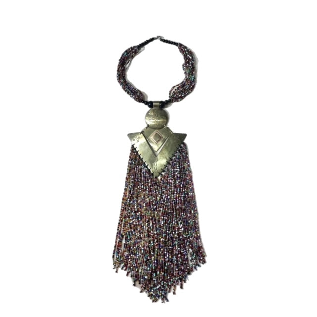 LONG FRINGE NECKLACE WITH BRASS