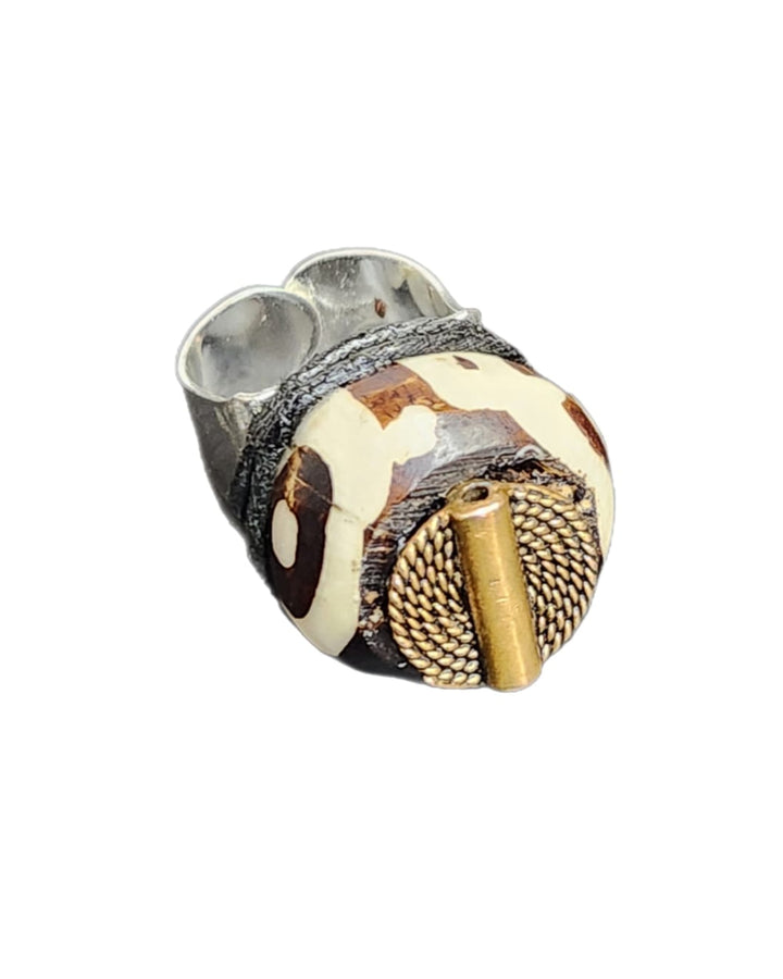 CUSTOM MADE RING