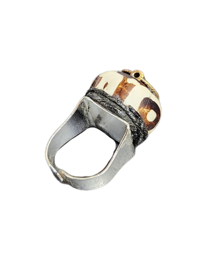 CUSTOM MADE RING