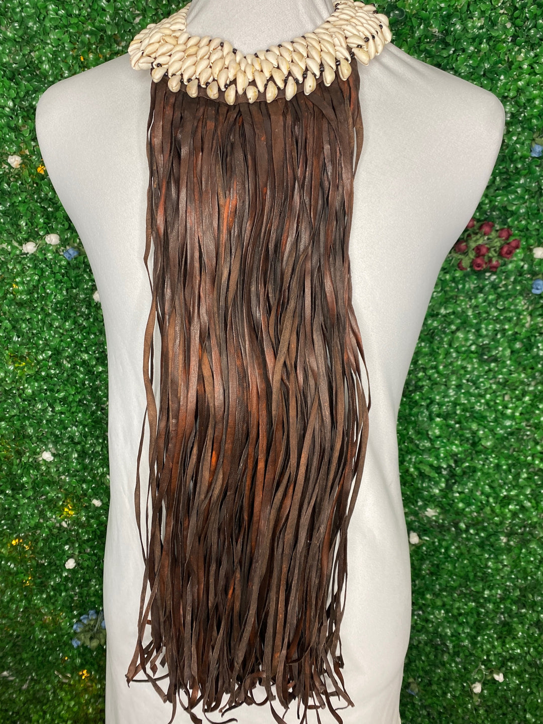 COWRIE LEATHER TASSLE NECKLACE